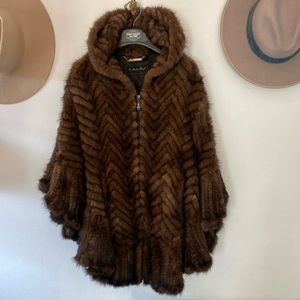 Gorgeous Mink Fur Poncho (Belle Fare) w/hood, zips, beautiful mahogany color
